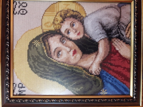 Cross-stitch Мадоната с Младенеца
