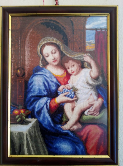 Gobelin Grapes Madonna